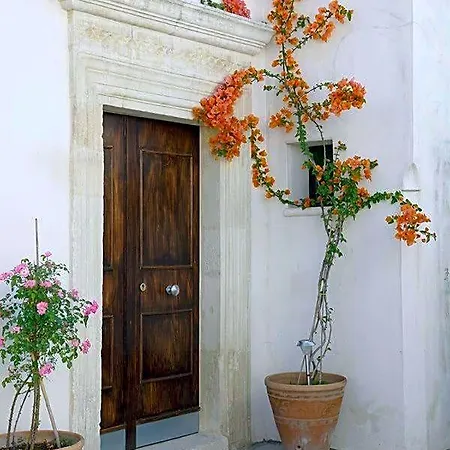 Il Giardino Гротталье